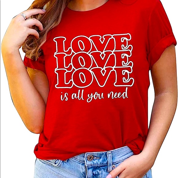 NIP❤️ Valentines Day Top LOVE is All You Need , Women’s Valentine’s Day … - Picture 2 of 4